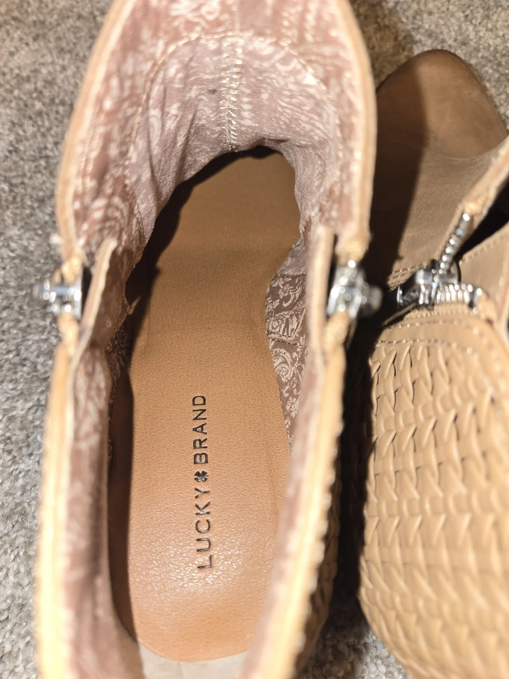 Lucky Brand Basel Tan Leather Ankle Bootie Side Zip US 10M Boho Minimalist